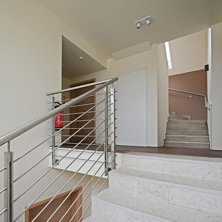 Modernes & Gepflegtes Hotelzimmer Mit Kueche! Bernstadt  Exteriör bild
